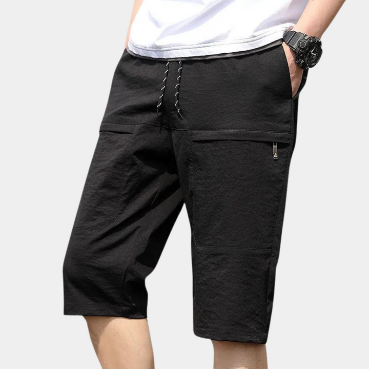 Versatile and stylish Alexander men's cargo shorts - the perfect choice for any occasion!