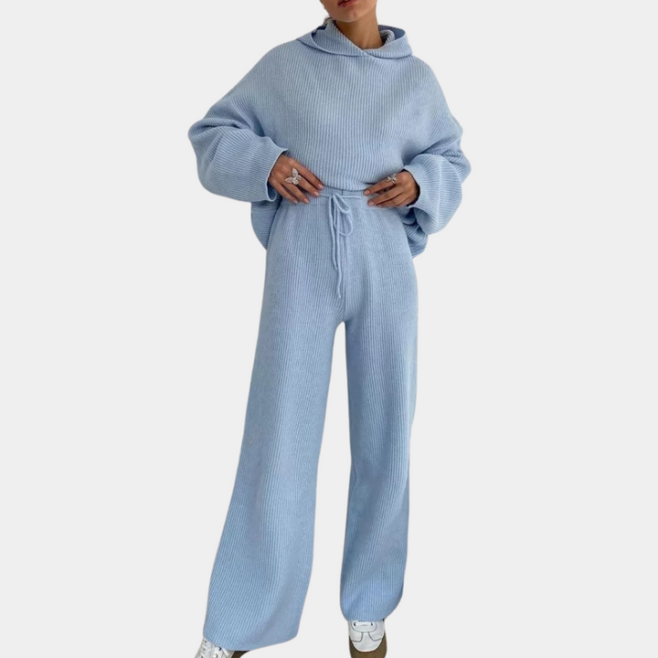 Milla - An exclusive 2-piece set for women that harmoniously combines comfort with sophisticated style!