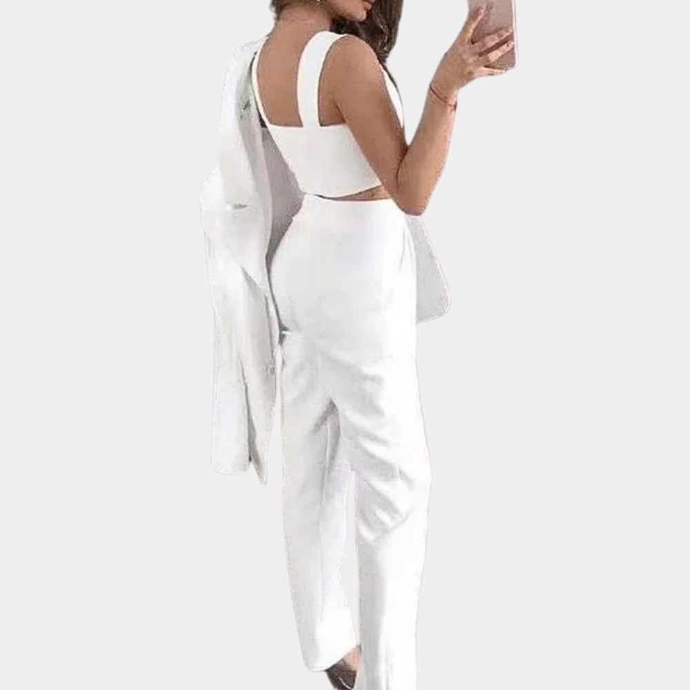 Mela - a 3-piece blazer set for timeless elegance and sophistication