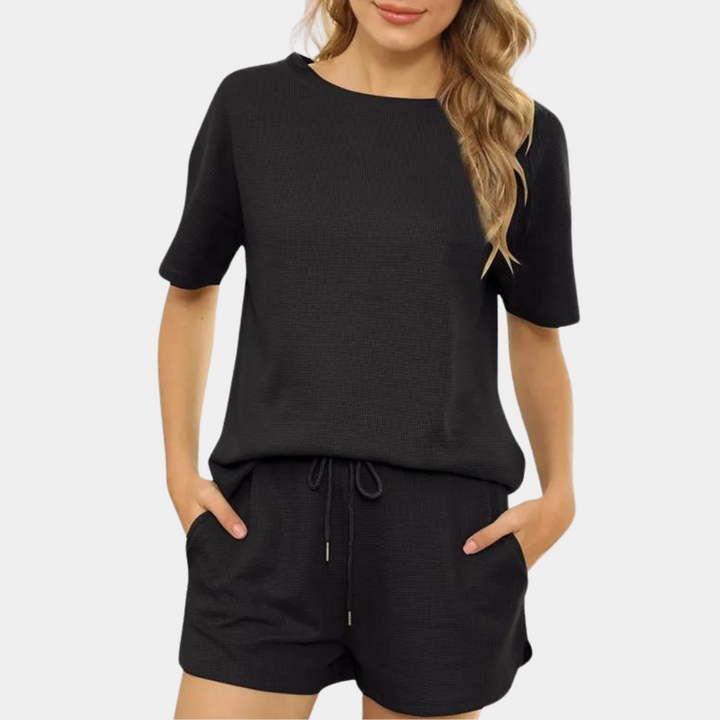 Stylish and comfortable women's clothing: the perfect combination of elegance and comfort
