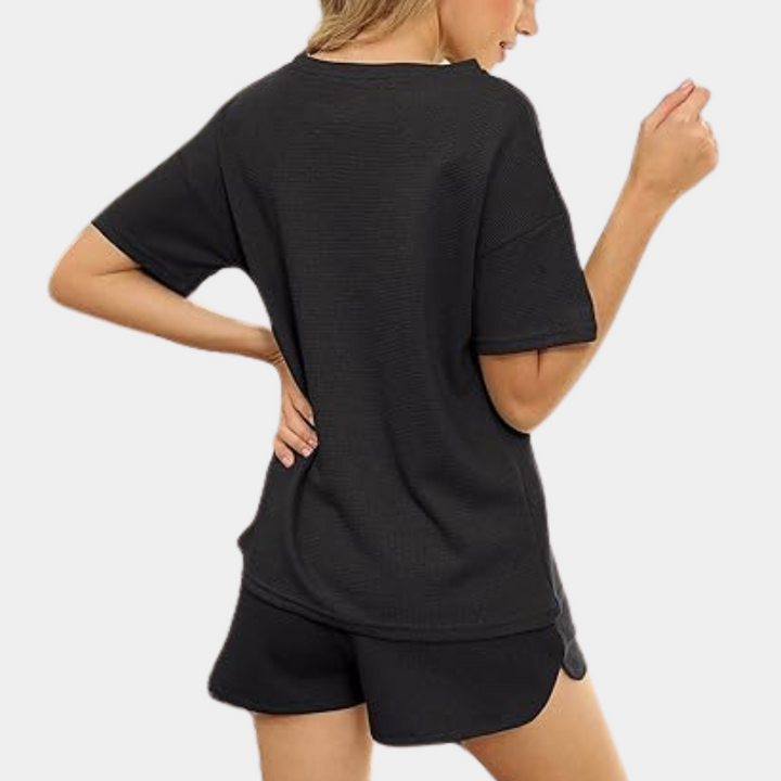 Stylish and comfortable women's clothing: the perfect combination of elegance and comfort