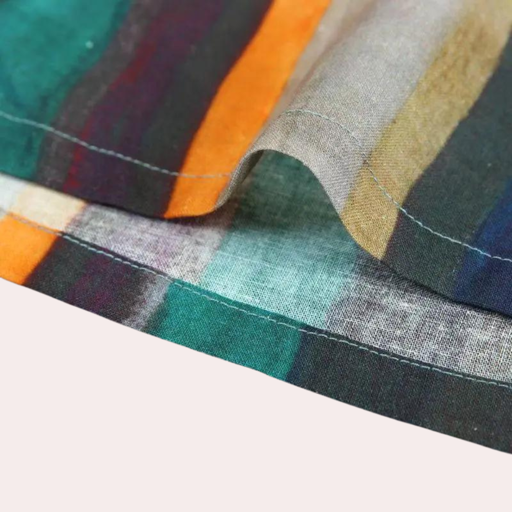 Stylish women's retro striped skirt - the perfect choice for any occasion!