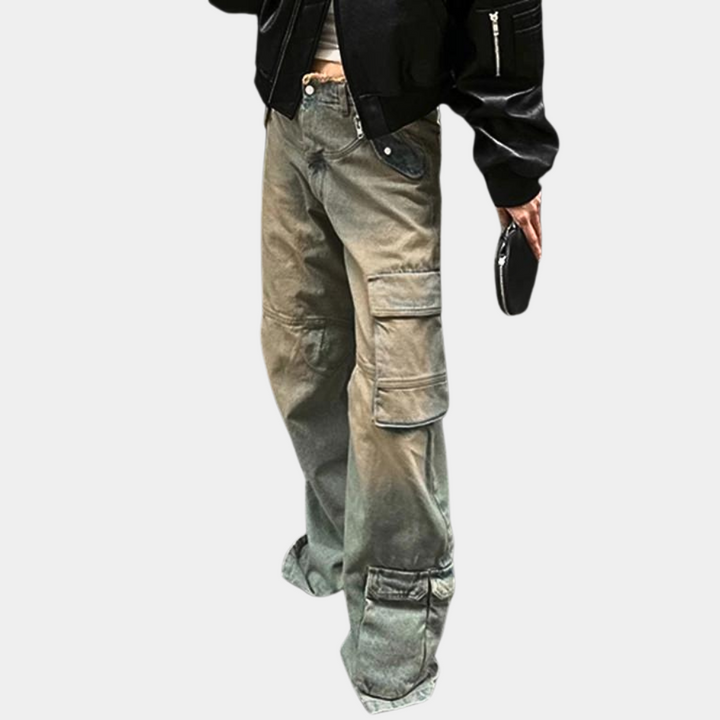 Stylish oversize cargo jeans for women