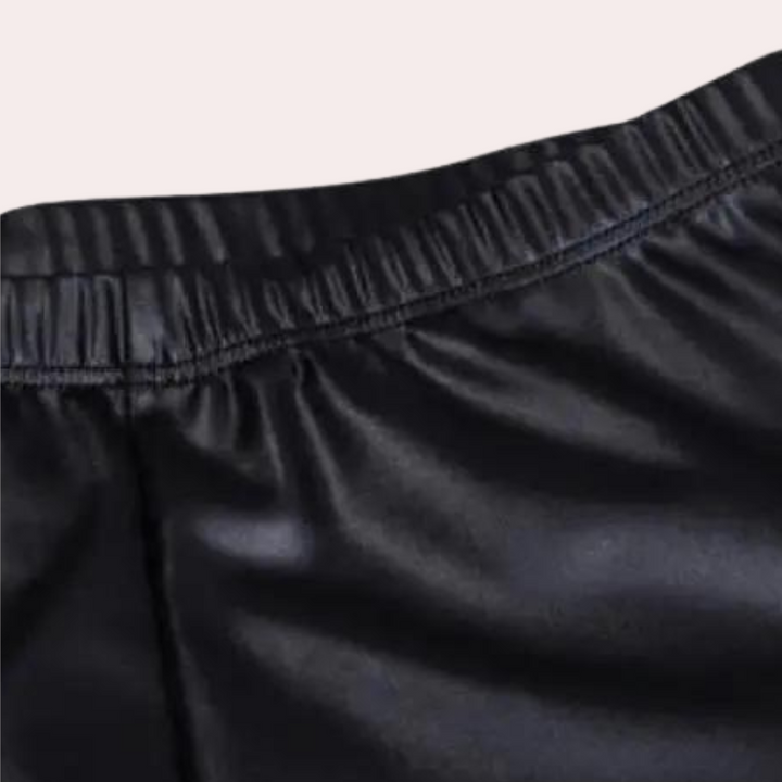 Stylish women's high-waisted trousers for a fashionable and elegant look