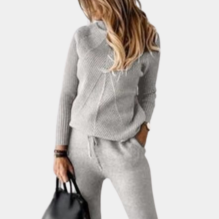Elegant two-piece knitted set for women