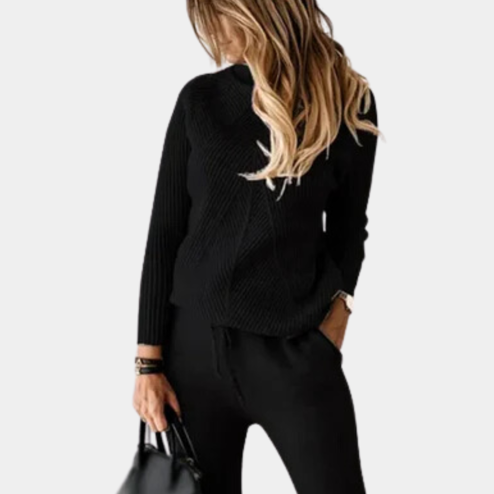 Elegant two-piece knitted set for women
