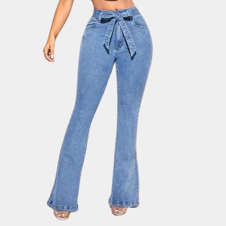 Elegant women's high-waisted jeans with fashionable wide legs
