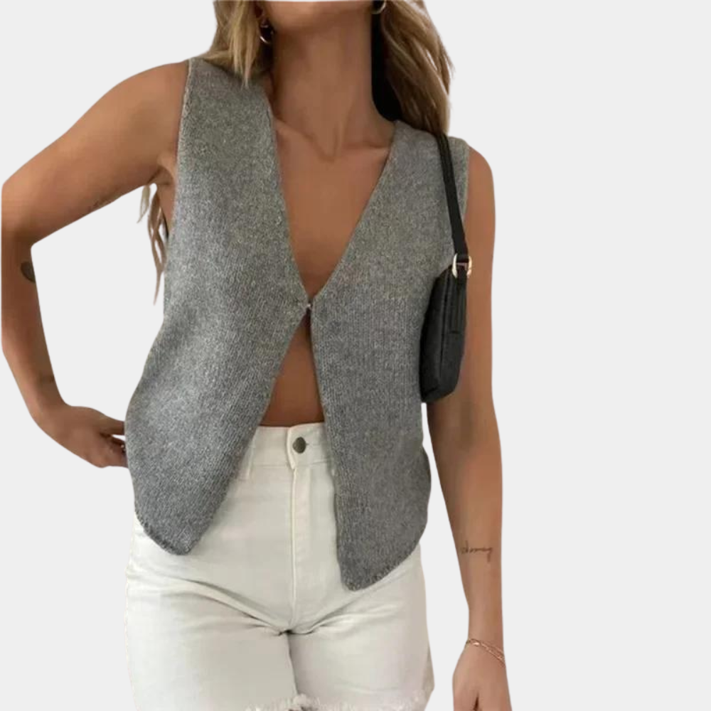 A stylish and elegant blouse perfect for all occasions!