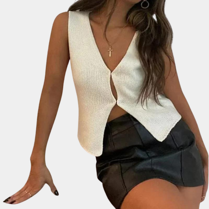 A stylish and elegant blouse perfect for all occasions!
