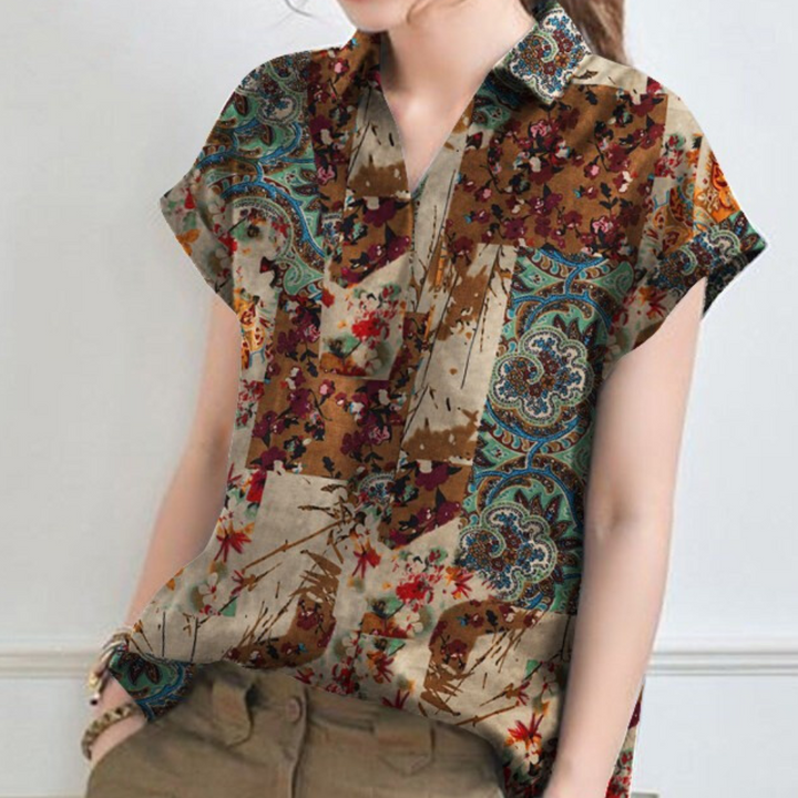Stylish and Lightweight Women's T-Shirt - Comfort and Elegance in One!