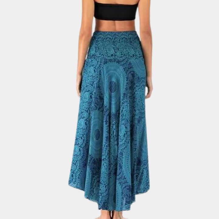 Elegant maxi skirt in bohemian style for women