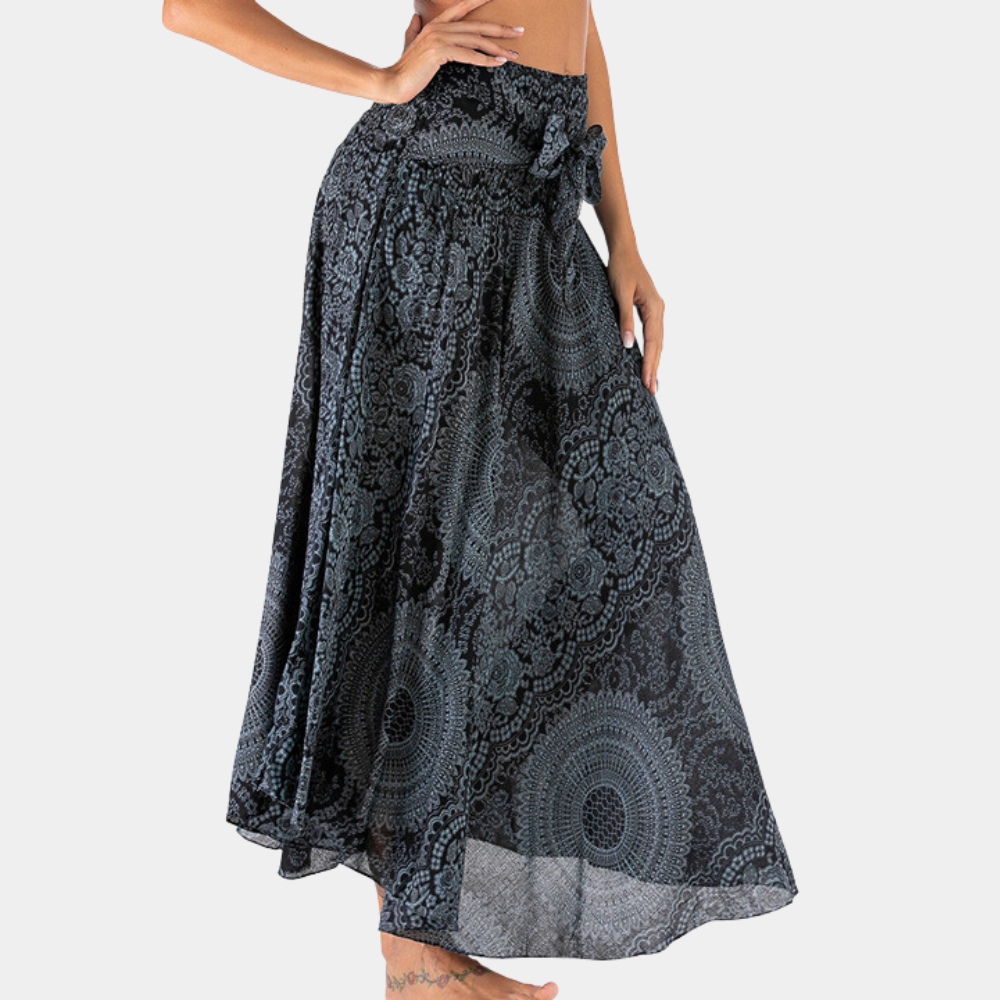 Elegant maxi skirt in bohemian style for women
