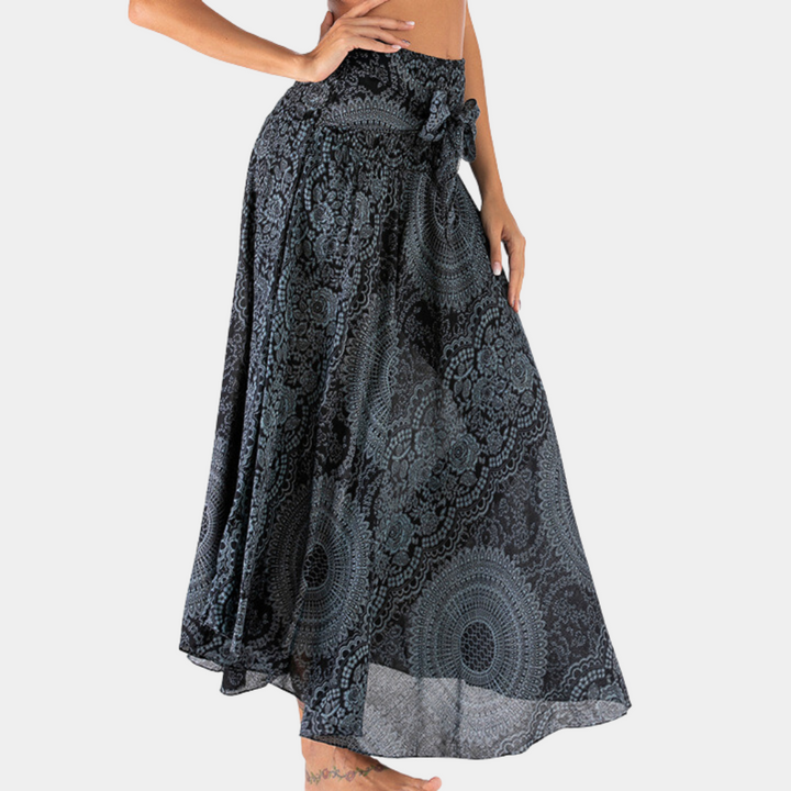 Elegant maxi skirt in bohemian style for women