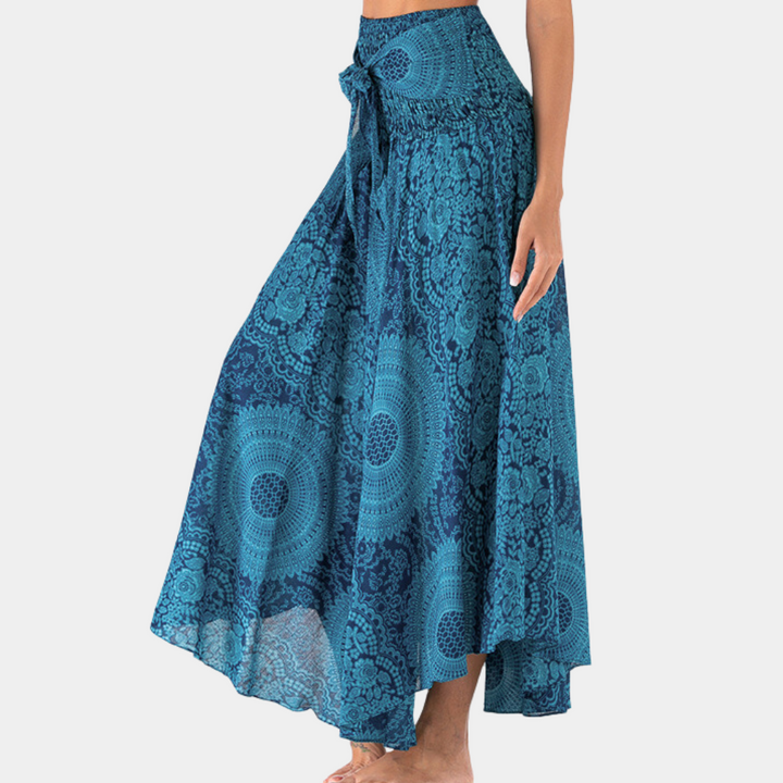 Elegant maxi skirt in bohemian style for women