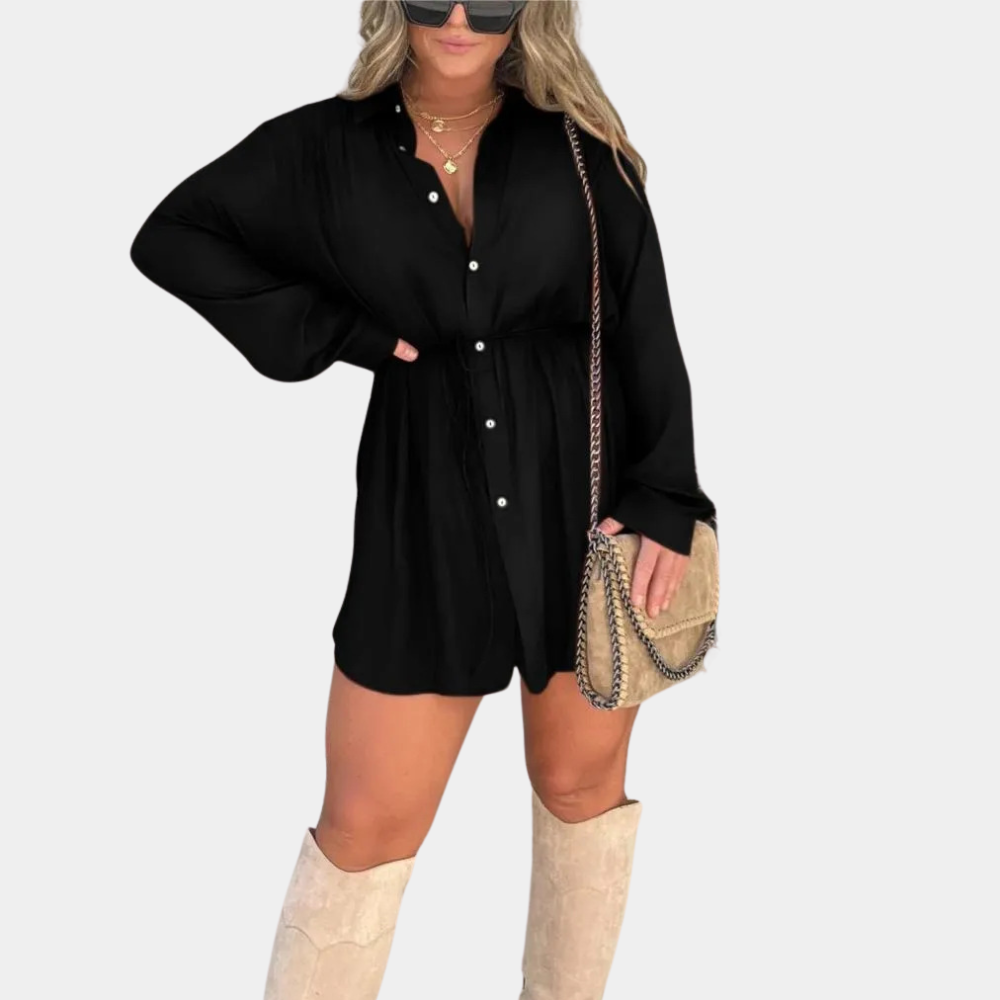 Elegant women's set with fashionable top and stylish shorts