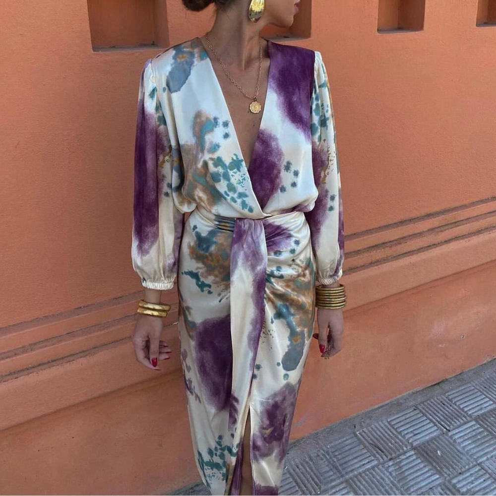 Elegant women's 2-piece set, perfect for any occasion