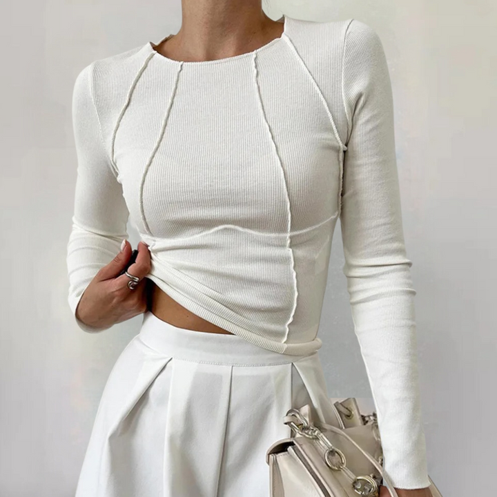 Stylish women's long sleeve blouse - the perfect choice for all occasions!