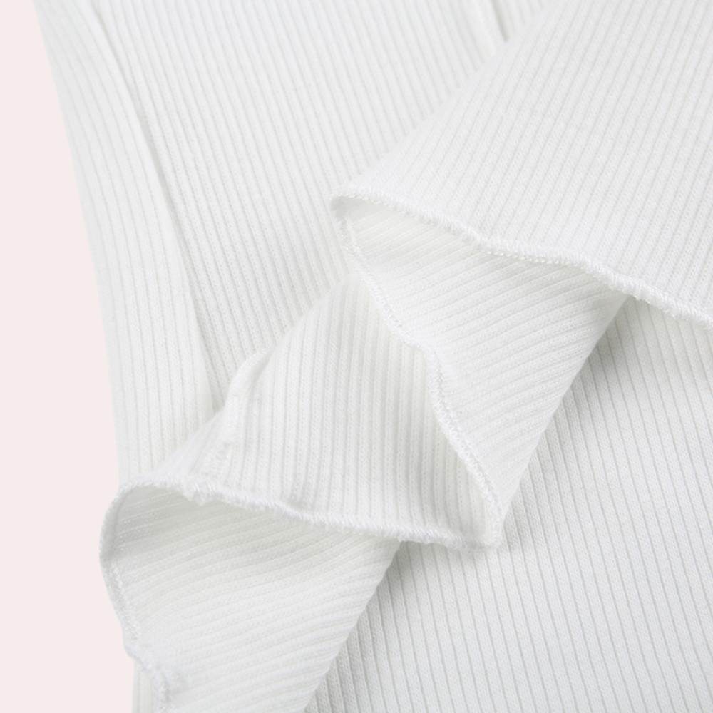 Stylish women's long sleeve blouse - the perfect choice for all occasions!