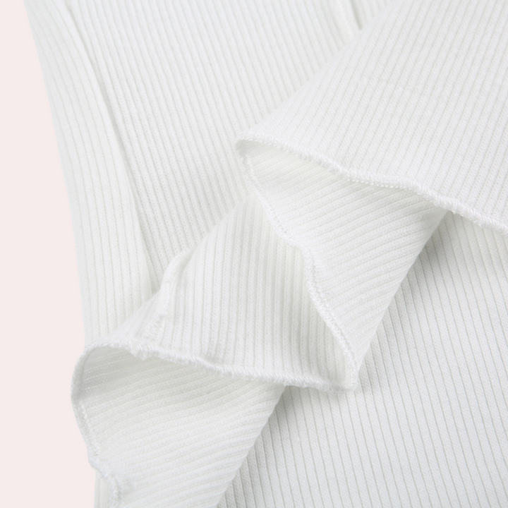 Stylish women's long sleeve blouse - the perfect choice for all occasions!