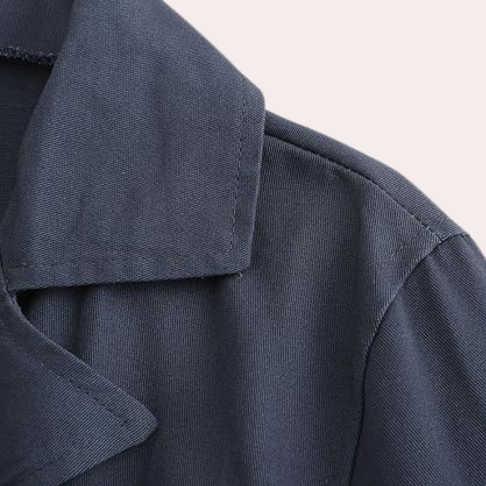 Elegant men's smart-casual blazer with modern two-button placket