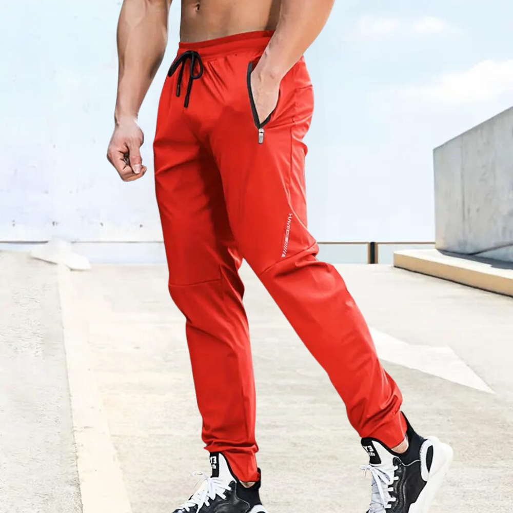 Stylish and comfortable men's Thiago sports trousers - perfect for relaxation and activity!