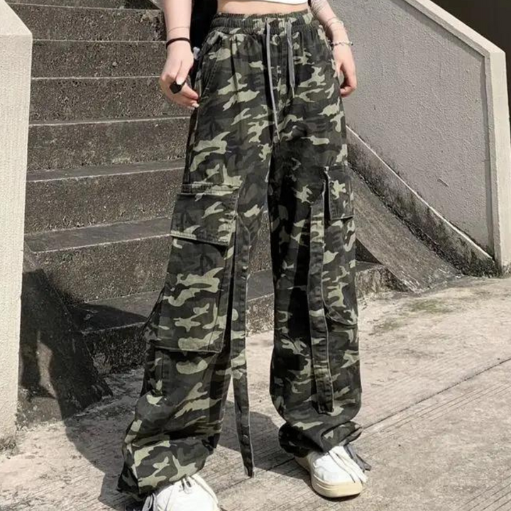 Stylish women's Elera high-waisted trousers in a fashionable camouflage pattern