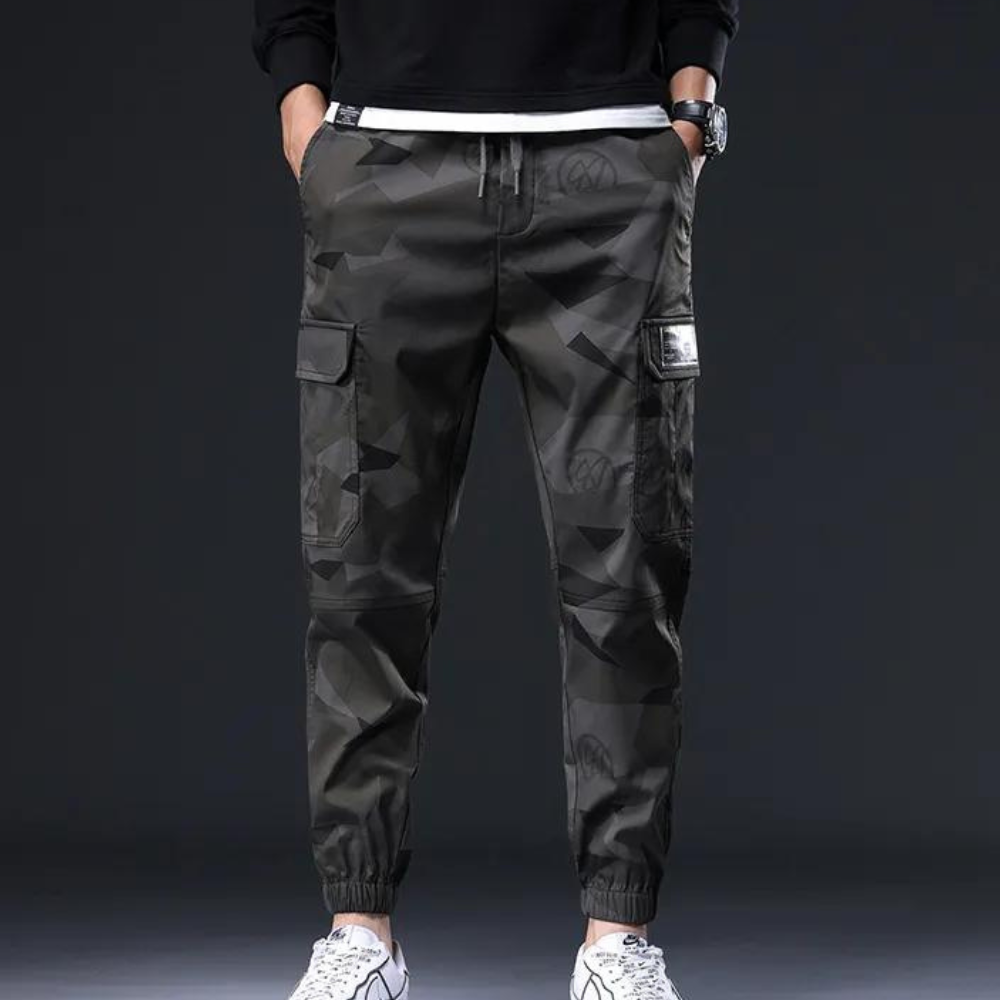 Emiliano - Men's camouflage trousers: the perfect fusion of style and practicality!