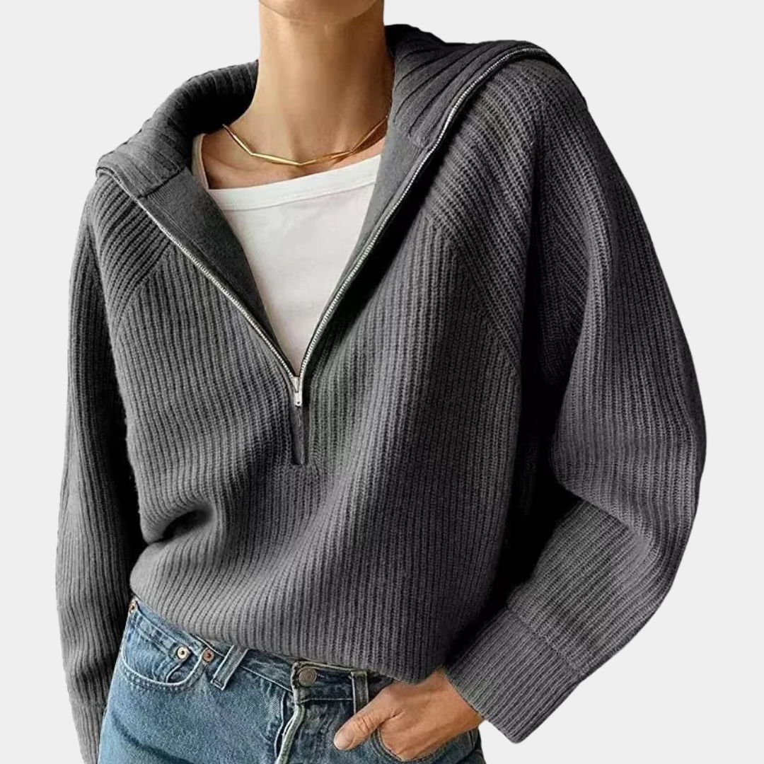 Olina - Elegant and comfortable women's knitted jumper with a fashionable zip fastening.