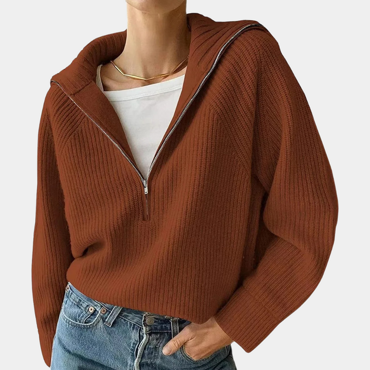 Olina - Elegant and comfortable women's knitted jumper with a fashionable zip fastening.