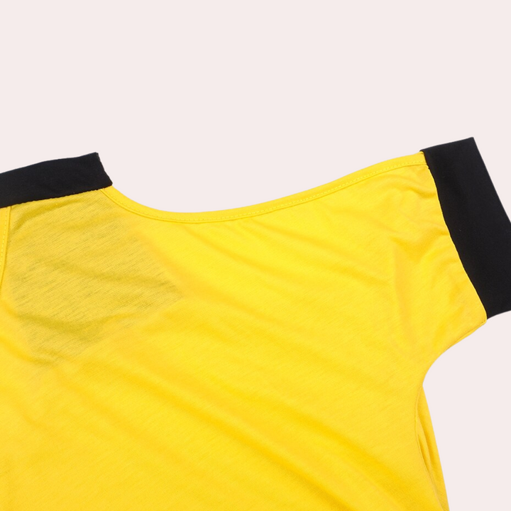 Elvira - Stylish women's top with open shoulders, perfect for any occasion!