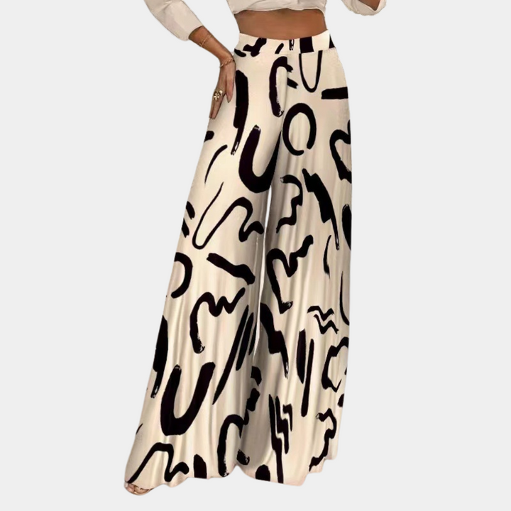Elegant Ruby women's trousers with airy fabric and wide legs - the perfect choice for any occasion!