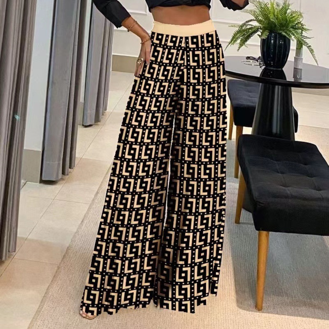 Elegant Ruby women's trousers with airy fabric and wide legs - the perfect choice for any occasion!