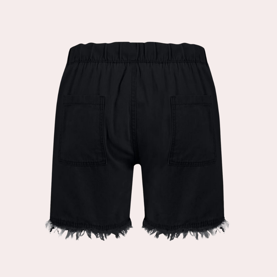 Delfine - Stylish women's shorts with practical side pockets for effortless elegance