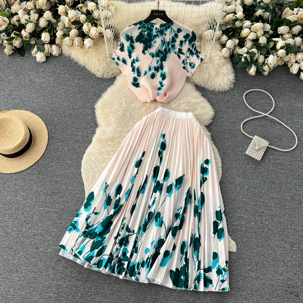 Wynne - Stylish two-piece women's set, created for an elegant and sophisticated look