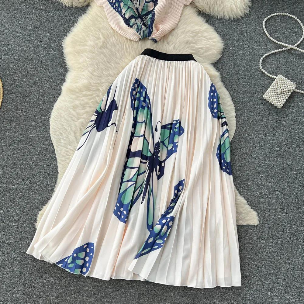 Wynne - Stylish two-piece women's set, created for an elegant and sophisticated look