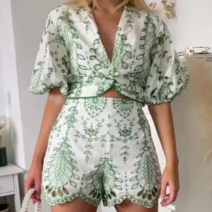 Clementina - A sophisticated 2-piece set for the modern woman