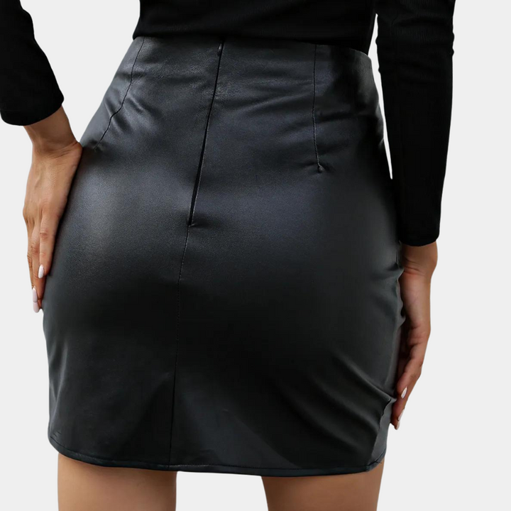 Lucinda - A stylish women's mini skirt for any occasion