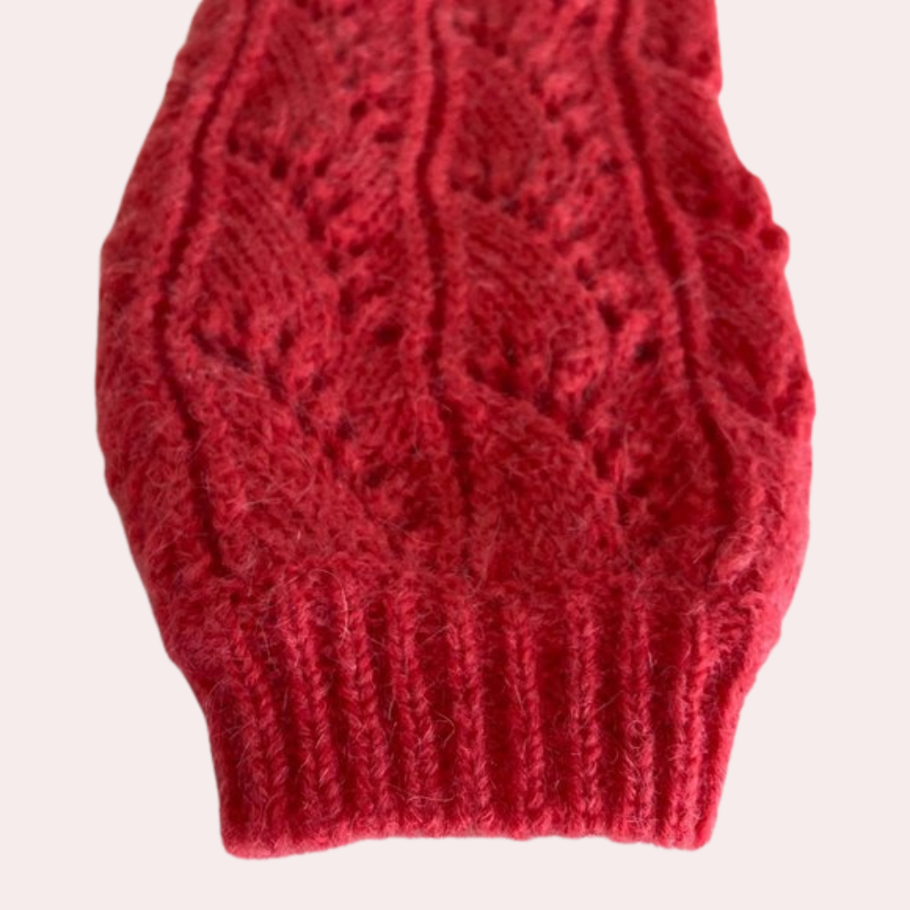 Stylish women's Delfina knitted waistcoat - everyday elegance and comfort for an exceptional figure