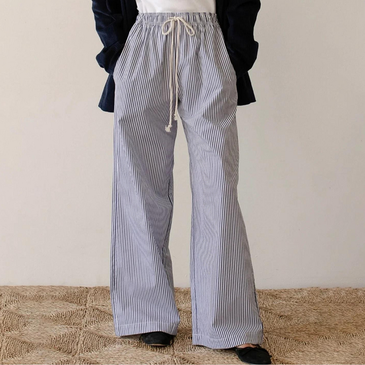 Lyra - Stylish women's trousers for an elegant and sophisticated look
