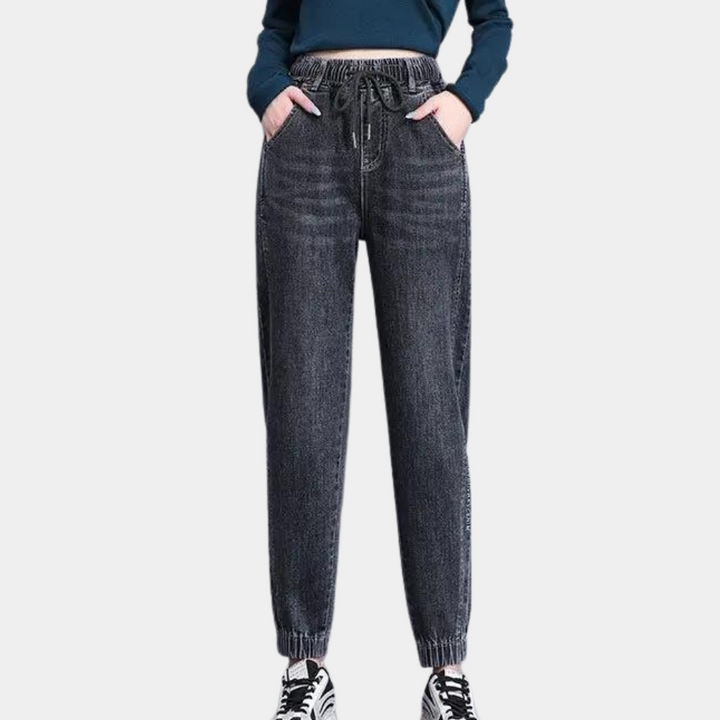 Lucrezia - Elegant women's jeans with adjustable drawcord for perfect comfort and cut!