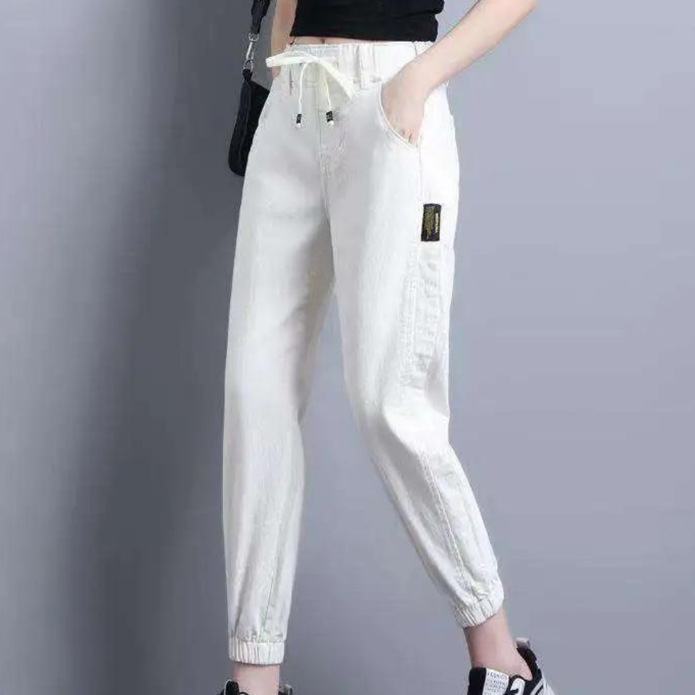 Lucrezia - Elegant women's jeans with adjustable drawcord for perfect comfort and cut!