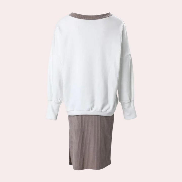 Paulina's stylish set: the perfect fit top and skirt for women