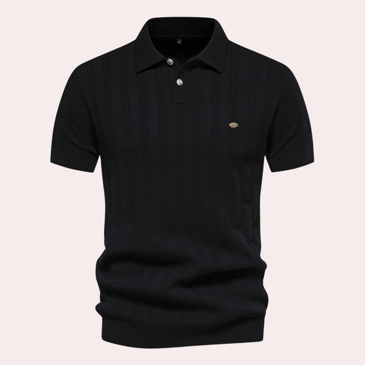 Elegant knitted T-shirt for the modern man
