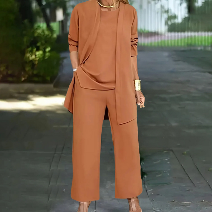 Phenomenal Emma 3-piece women's set: the perfect harmony of everyday elegance and style