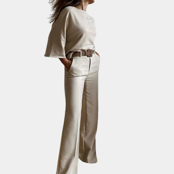 Stylish Suzanne women's 2-piece set - the perfect way to look elegant and sophisticated!