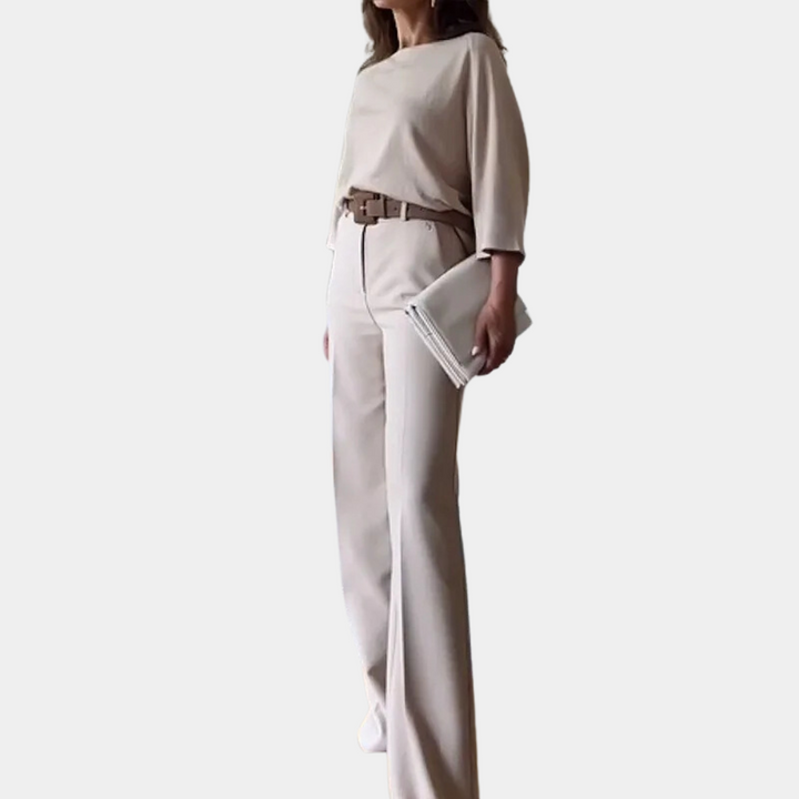 Stylish Suzanne women's 2-piece set - the perfect way to look elegant and sophisticated!
