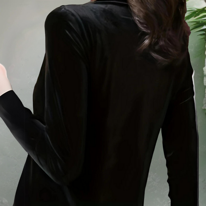 Stylish women's turtleneck shirt - A combination of elegance and luxurious comfort from Rosina