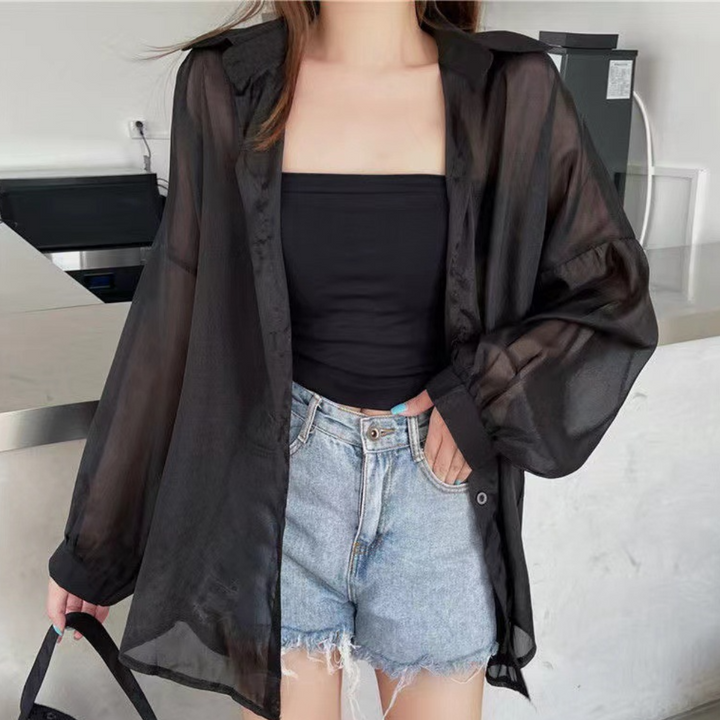 Fiore's stylish long-sleeved shirt in a unique, modern cut
