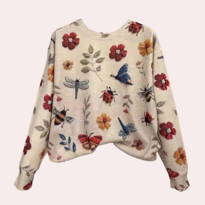 Amira jumper - Classic charm with a modern twist!