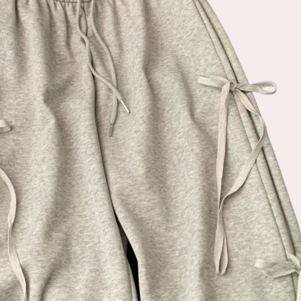 Crina - elegant women's winter trousers that combine exceptional comfort with fashionable style